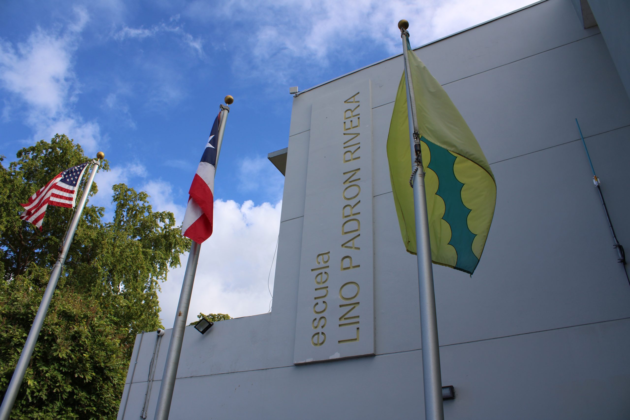 Escuela Superior Lino Padrón Rivera en Vega Baja